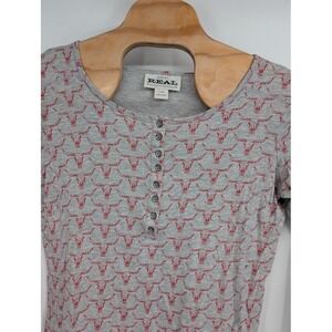 Women's Ariat REAL Henley Shirt Longhorn Cow print Gray and Red long sleeve sz L